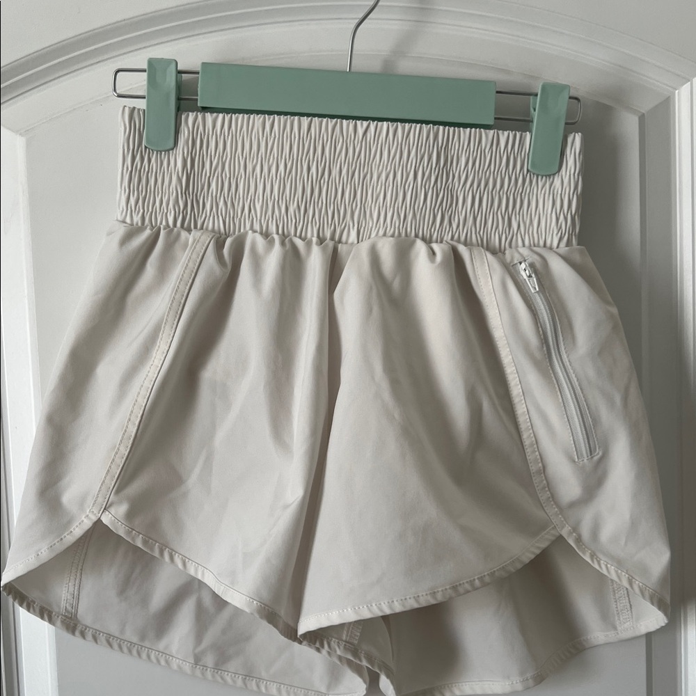 Women's white Shorts